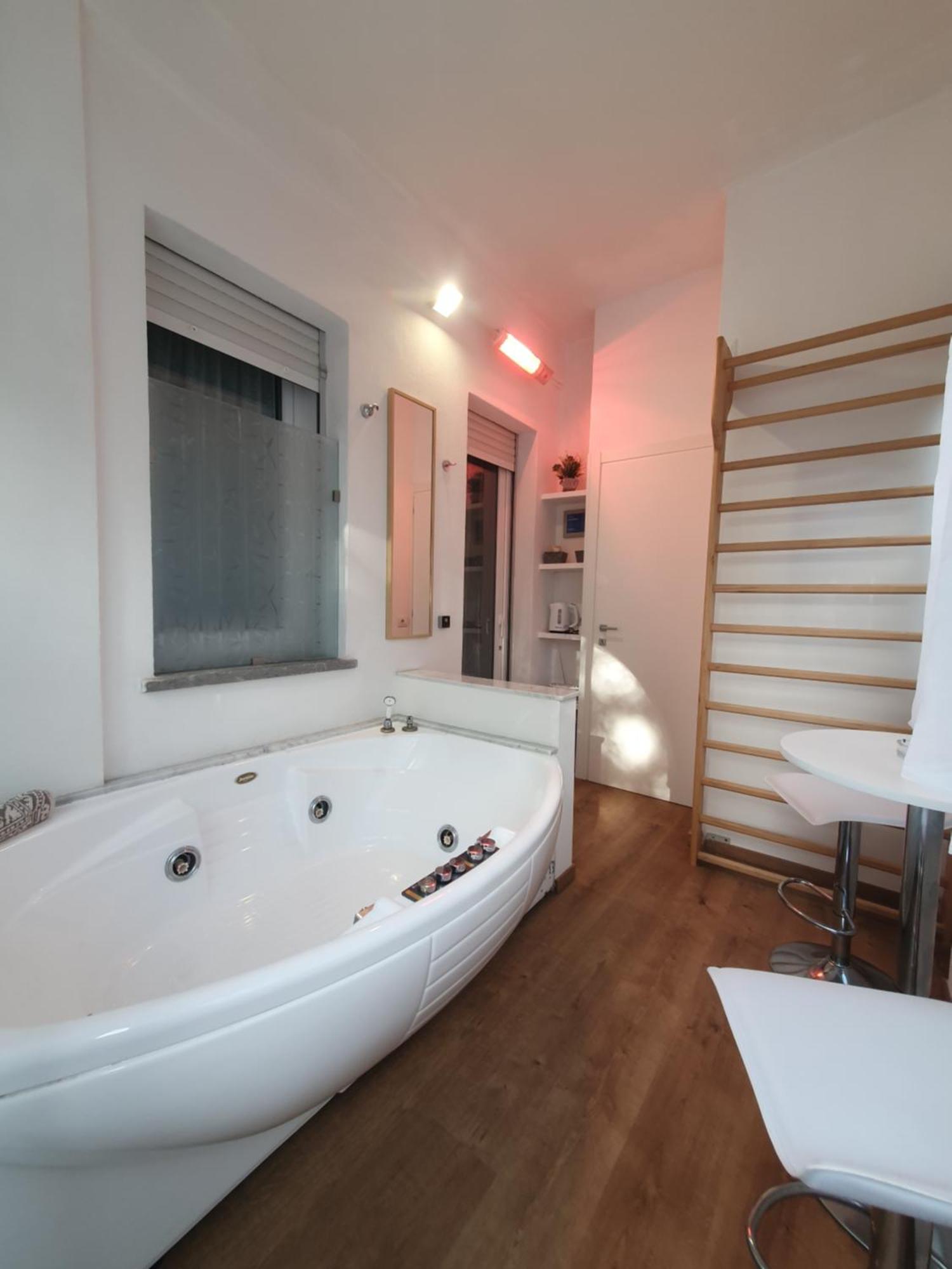 Lecci Al Mare Appartement San Vincenzo Buitenkant foto