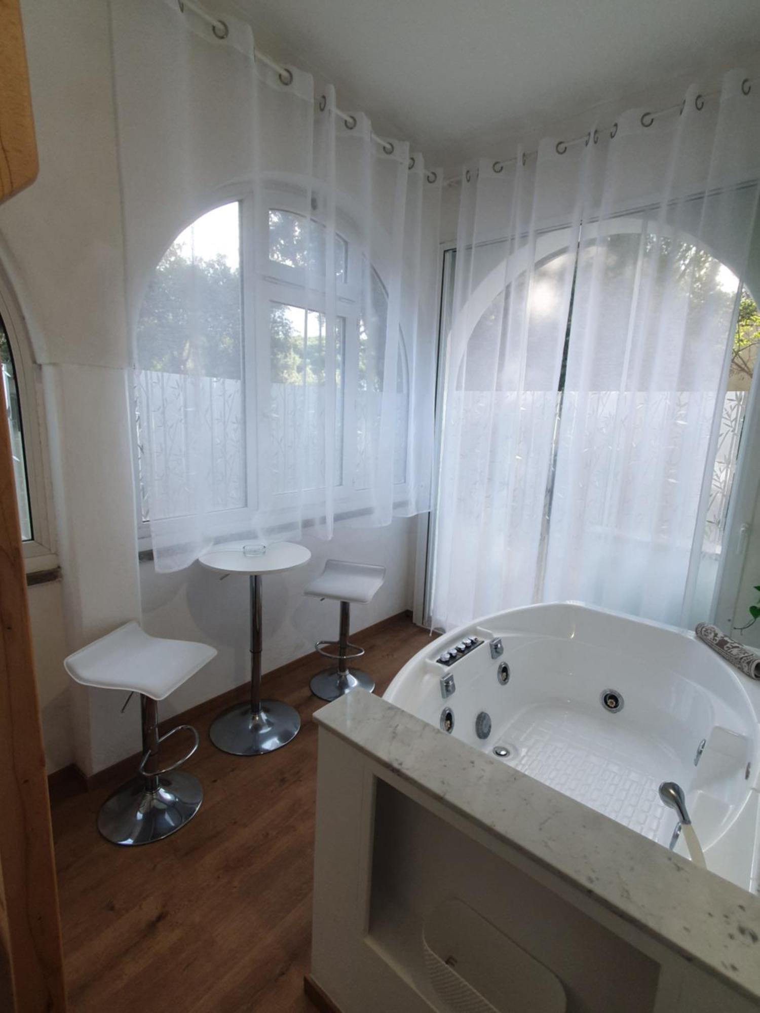 Lecci Al Mare Appartement San Vincenzo Buitenkant foto