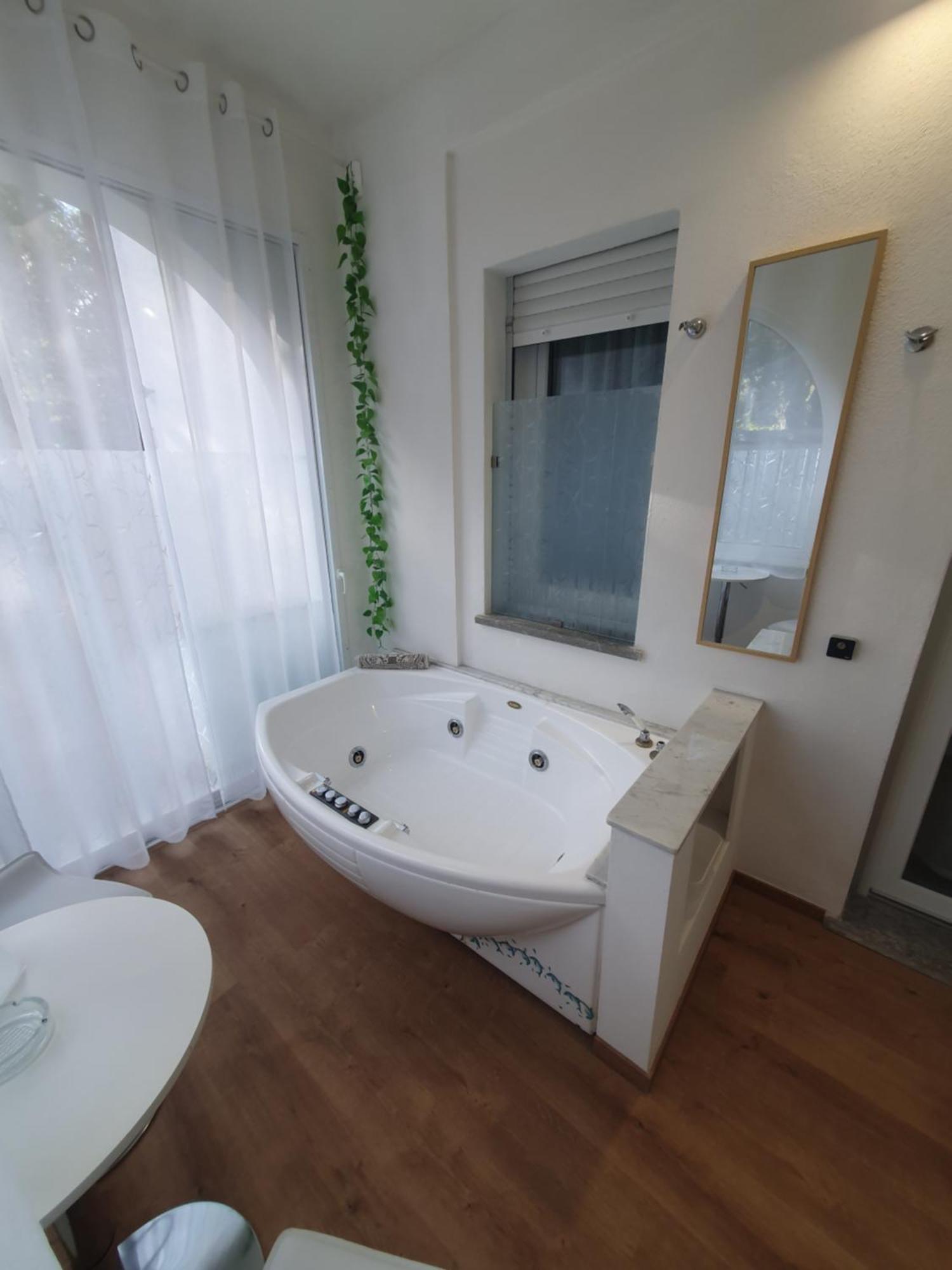 Lecci Al Mare Appartement San Vincenzo Buitenkant foto